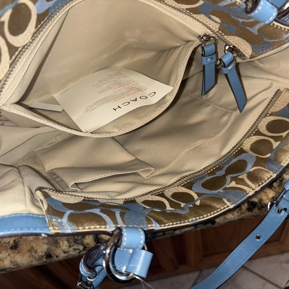 Coach Blue Leather Tote Bag with White Stitching - Picture 7 of 9